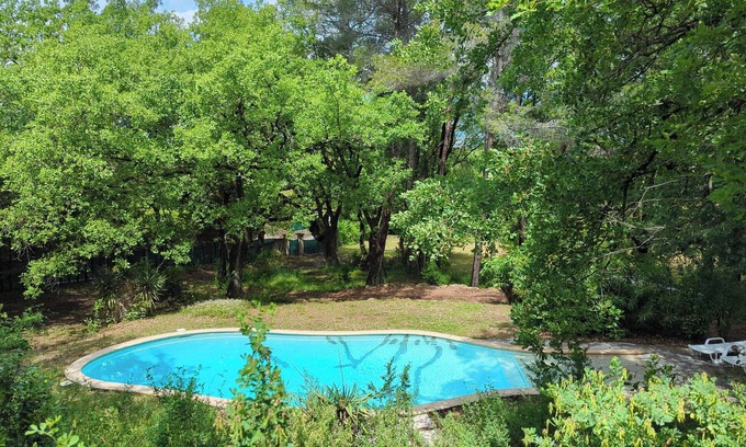 La Grand-Chile House | Maison de Vacances Grand Jardin et Piscine a Chateauneuf de Grasse