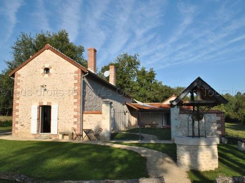 Razines House | Maison de Vigneron Restaurée avec Jardin Clos, Équipement Complet, au Cœur d'une Forêt - FR-1-381-218