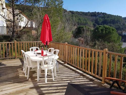 Rouret House | Maison Duplex 8 Pers avec Terrasse, 3 Ch, Parking Gratuit, Animaux Admis, Accès Piscine - FR-1-382-128
