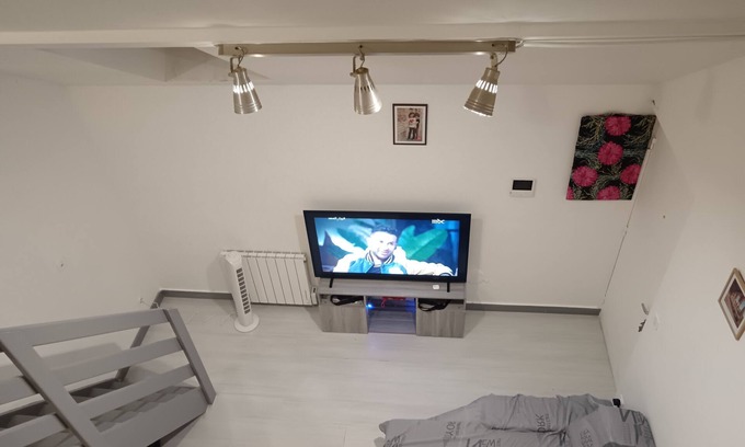 Poussots Apartment | Maison duplex for relaxation and pleasure