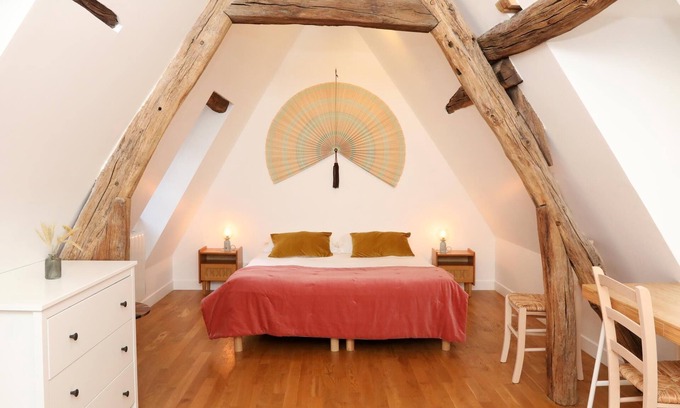 Senlis House | Maison Emily in Senlis, In the Heart of Senlis.