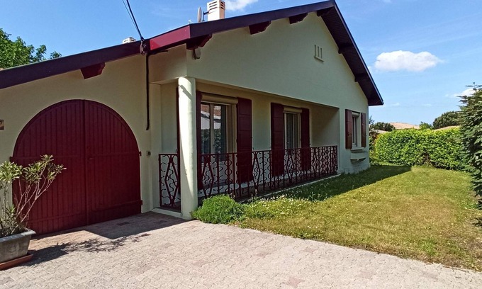 Parentis-en-Born House | Maison Familiale à 5 min du lac !