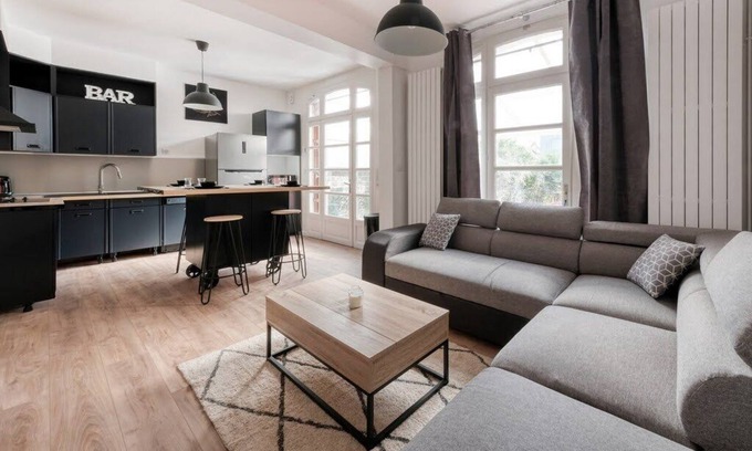 Evreux House | Maison Familiale 4 Chambres à un Kilomètre de la Gare, Idéale Jeux Olympique