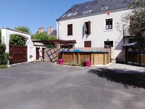 Saint-Gaultier House | Maison familiale avec piscine privée à Saint-Gaultier - FR-1-591-752