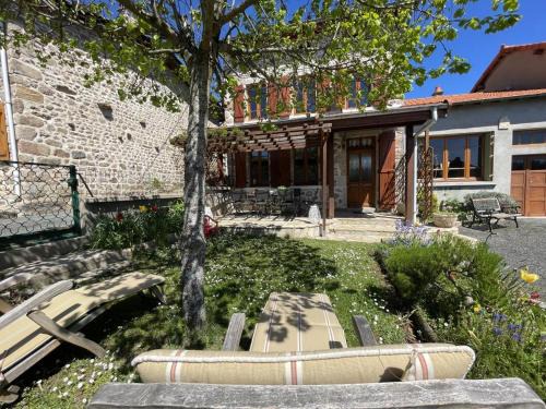 Laprugne House | Maison familiale avec jardin et animaux admis - FR-1-489-448