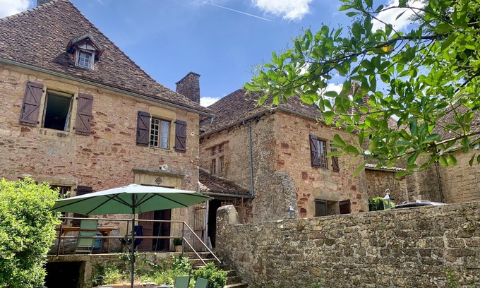 Prudhomat House | Maison Gite 7 Pers au Pied Château Médiéval, au Cœur Plus Beaux Villages France