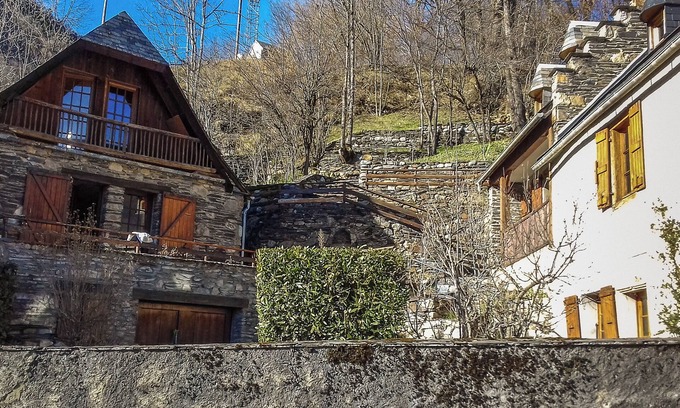 Peyragudes House | Maison + Grange Pyrénéennes , vue Magnifique sur la Vallée du Louron
