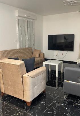 Lieusaint House | maison individuelles pour 16 personnes