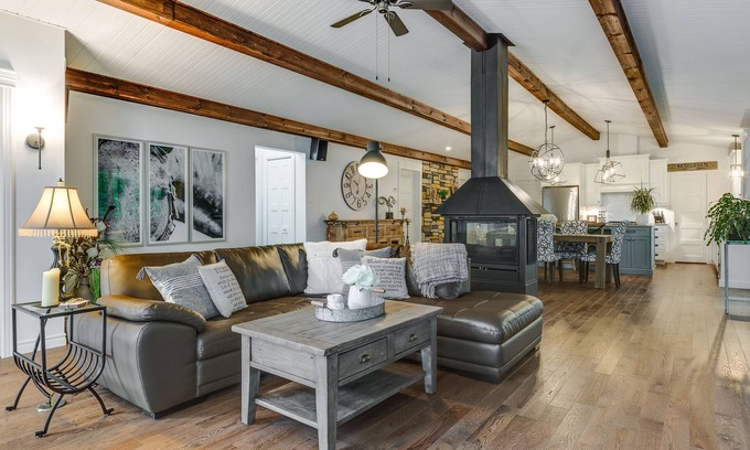 Memphremagog Regional County Municipality House | Maison La Zénitude