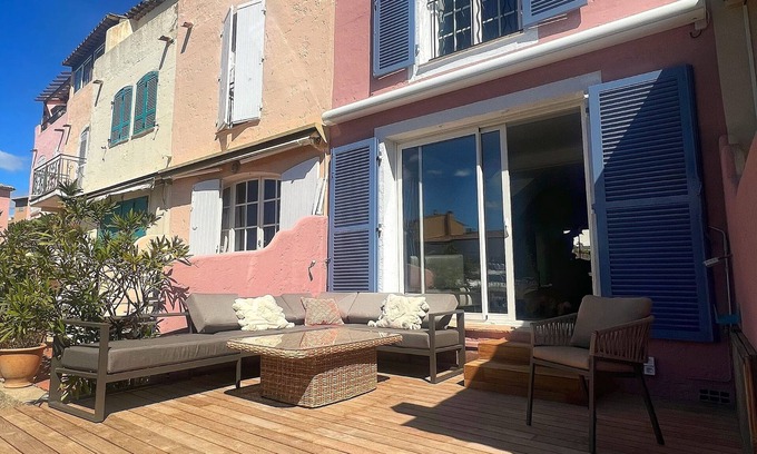 Port Grimaud House | Maison les Pieds Dans Leau, Baie de ST Tropez