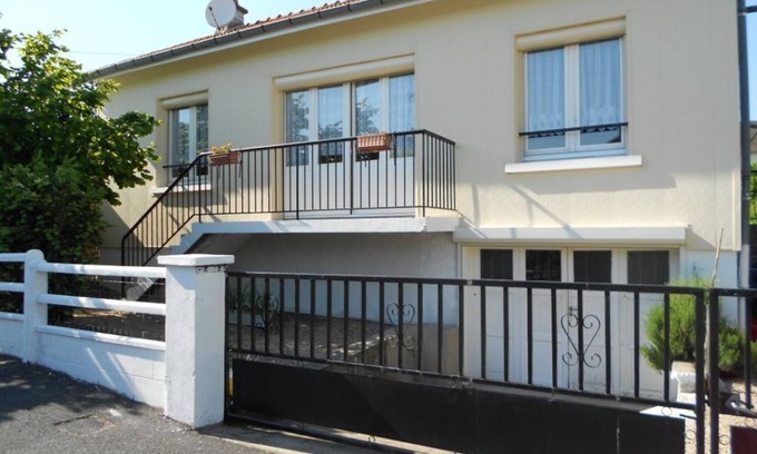 Bellerive-sur-Allier House | Maison Meublée Calme Proche Vichy