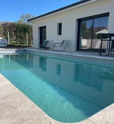 Creysse House | Maison moderne avec Piscine