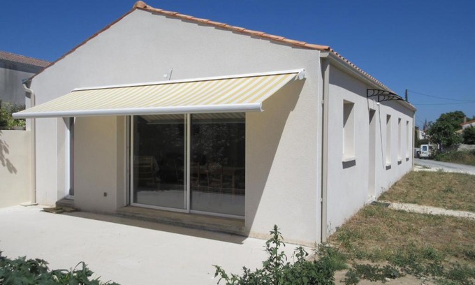 Saintes House | Maison neuve dans Saintes avec terrasse et jardin