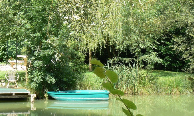 Sampigny Cottage | maison privée sur le bord de l'étang privé de la propriété