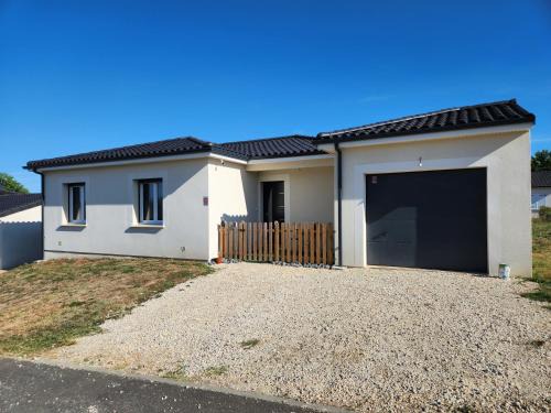 Coulounieix-Chamiers House | Maison récente 3 chambres, Terrasse, Jardin