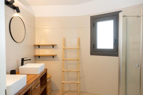 Le Bois-Plage-en-Re Villa | Maison rénovée avec piscine chauffée à deux pas de la mer