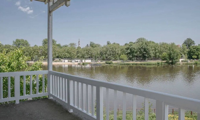 Vieux Vichy House | Maison sur L'eau Avec Jardin et Piscine
