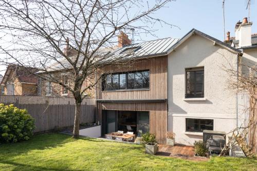 Maurepas House | Maison Trégain - Grand Jardin et Terrasse