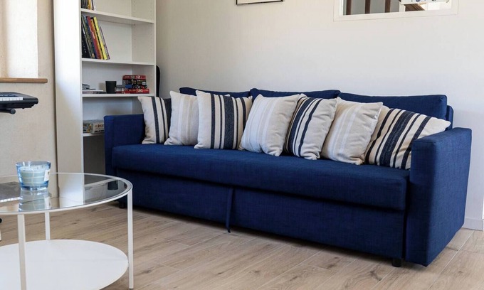 Kerlouet House | Maison Ty Bidou - House for 12 near the sea