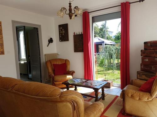 Lons-le-Saunier House | Maison ville 4 à 8 personnes MHP