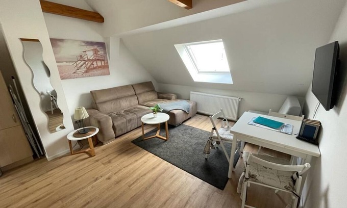 Mitte Apartment | Maisonette apartment Schleusentor close to the Rostock river bath
