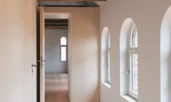 Werben Apartment | MAISONETTE: East-facing balcony and maisonette in the tower