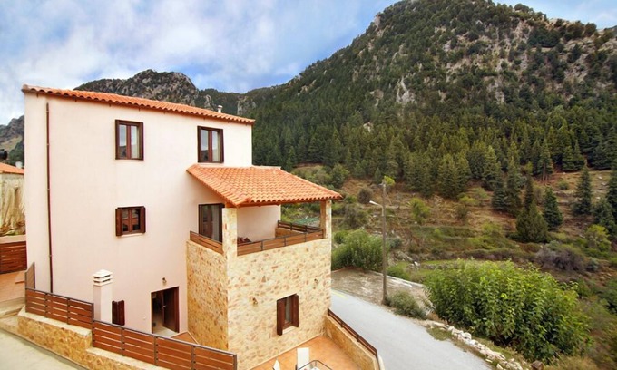 Zourva House | Maisonette in Villa Zourva