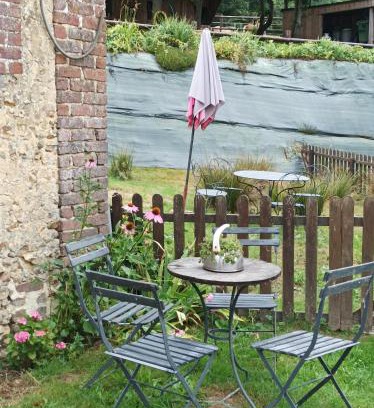 Vibraye House | Maisonnette en campagne "Le Rocher"