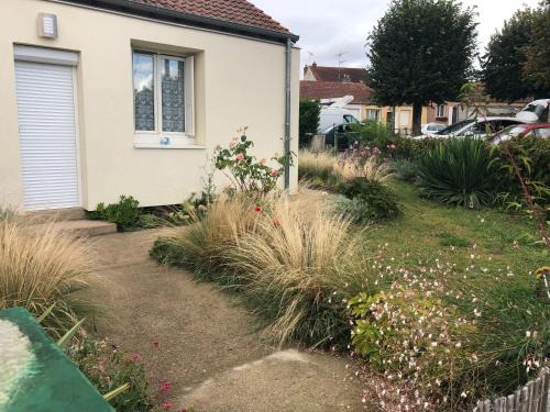 Montargis House | Maisonnette en ville