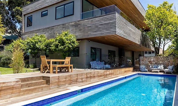 McCrae House | Majestic McCrae Luxury Pool Views to the Bay