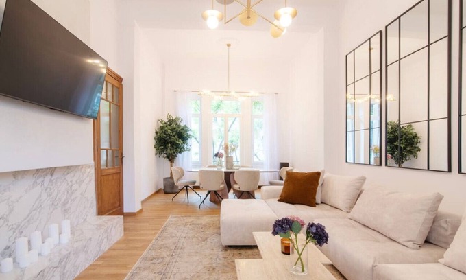 Mets House | Majestic views over Acropolis