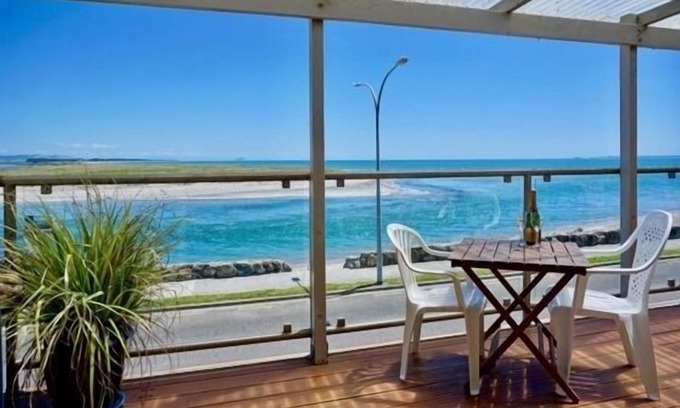 Maketu House | Maketu Beach Front Watchtower