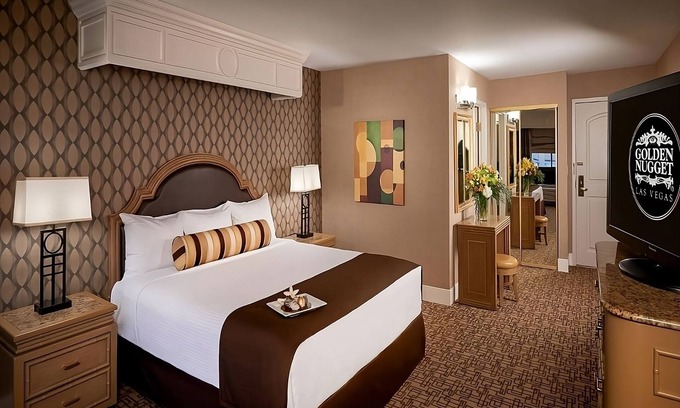 Downtown Las Vegas House | Making The Best Memories Along The Way! Nightly Entertainment!