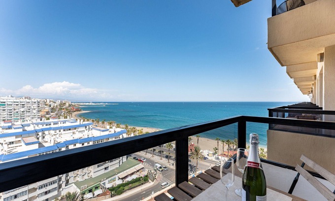 Torrequebrada Apartment | MalagaSuite Aloha Playa