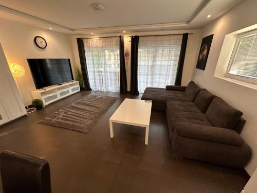 Miskolc-Tapolca Apartment | Malibu Apartman Jakuzzi