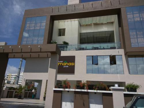 Satara Hotel | Manasi Pride