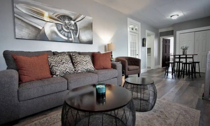Manitou Springs Apartment | Manitou Apartment 2A