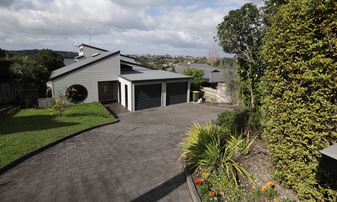 Manly House | Manly Beach delight!