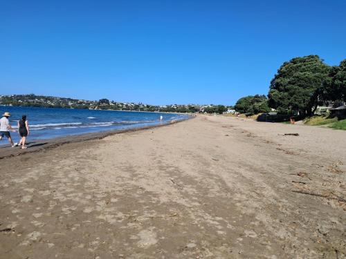 Manly House | Manly Beach Guest House NZ