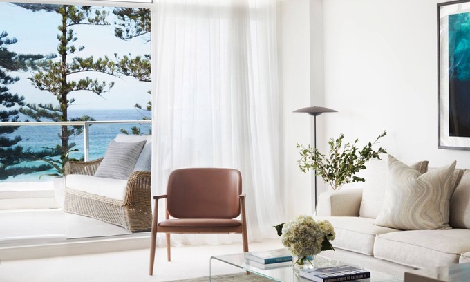 Manly Apartment | Manly Luxe is as close to Manly Beach as you can possibly be without sleeping on the sand itself!