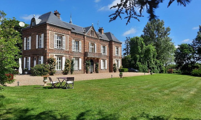 Verneuil-sur-Avre Bed & Breakfast | Manoir des Tuileries du Buisson