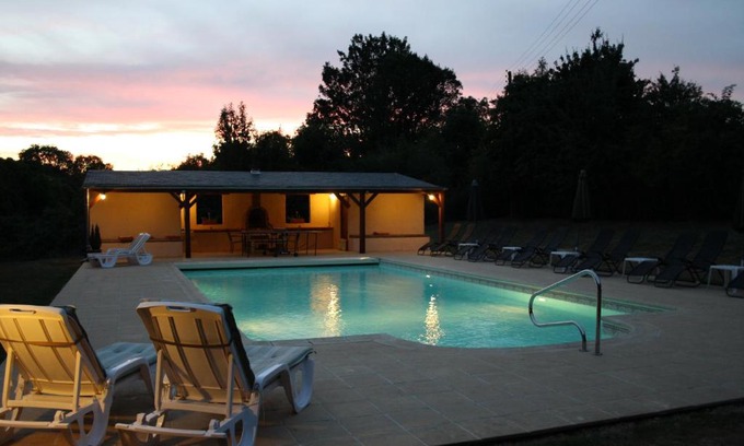 Asnieres sur Vegre Bed & Breakfast | Manoir de la Basse-Cour