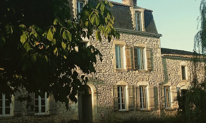Saint-Ferme House | Manoir des Vites, stunning country house set amongst the vineyards of Bordeaux