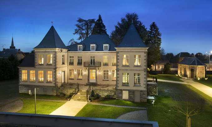 Maubeuge House | Manoir Le Carillon dOr
