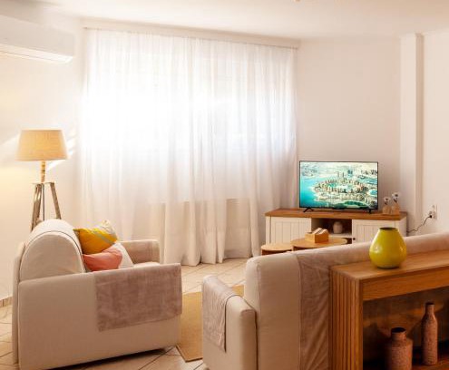 Kropia Apartment | Manolia house near beach