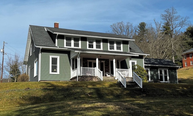 Roaring Branch House | Manor House - a welcoming 5-bedroom getaway on 110 acres in Roaring Branch