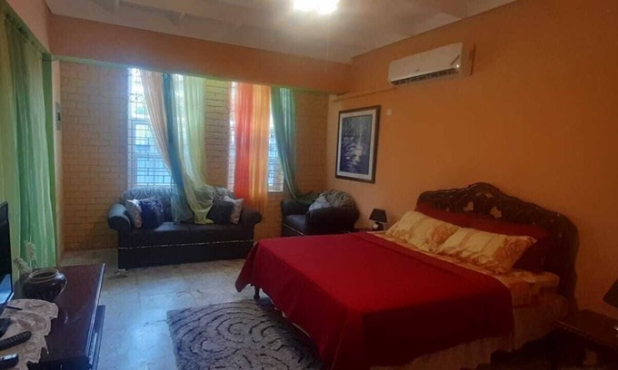 Norbrook Apartment | Manor Park, Upper St. Andrew. Beautiful Community