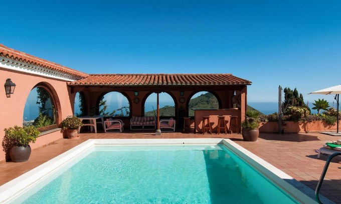 Santa Brigida Villa | Mansion Bandama by VillaGranCanaria