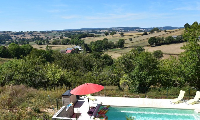 Cuzy Villa | Mansion in Cuzy with Pool and Scenic Views