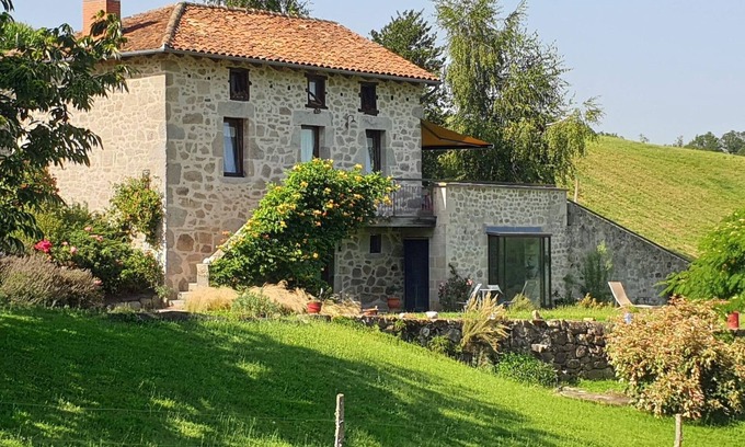 Parlan Villa | Mansion in Parlan with Bubble Bath & Views